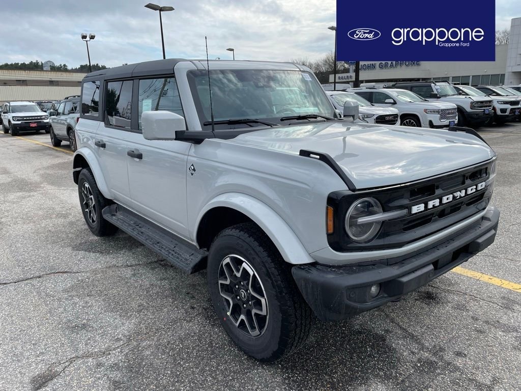 New 2026 Avalanche Gray Ford Outer Banks® image 1