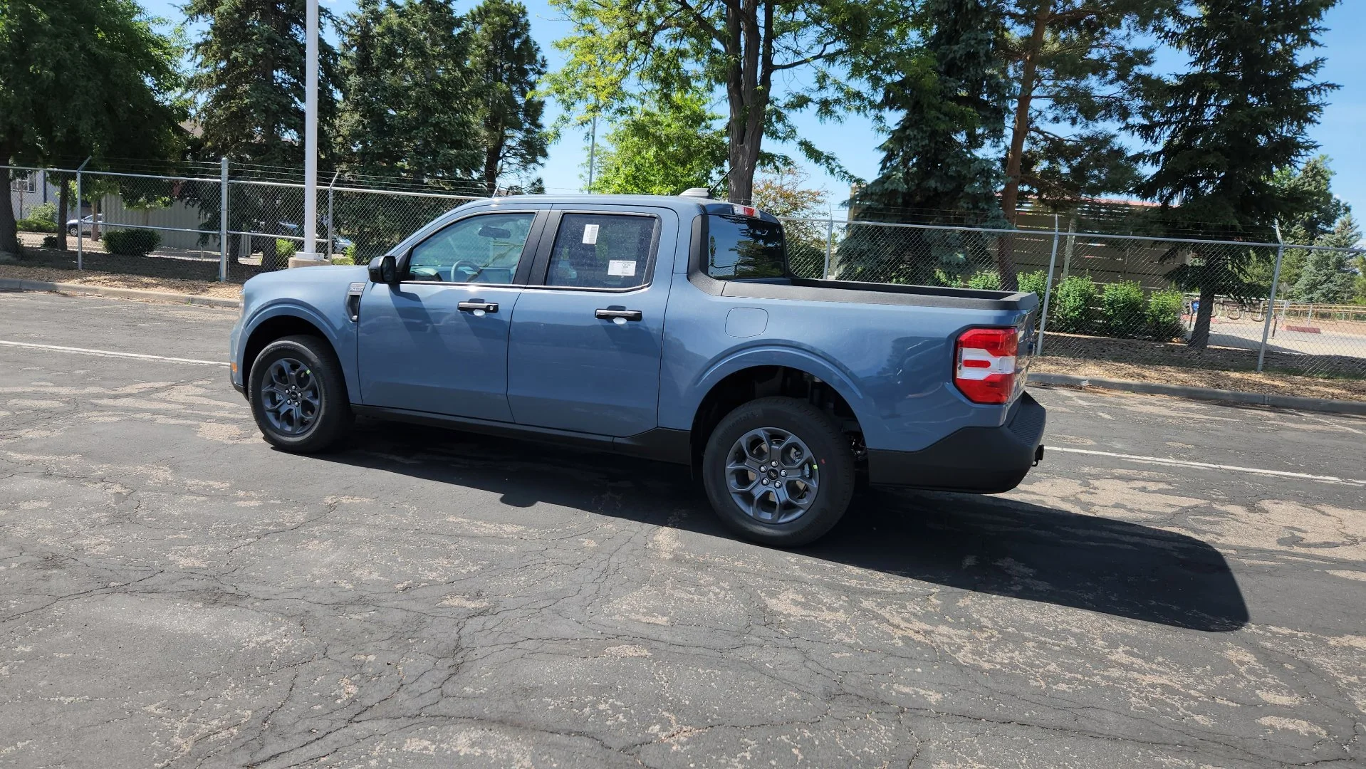 New 2026 Azure Gray Metallic Tri-Coat Ford XLT image 5
