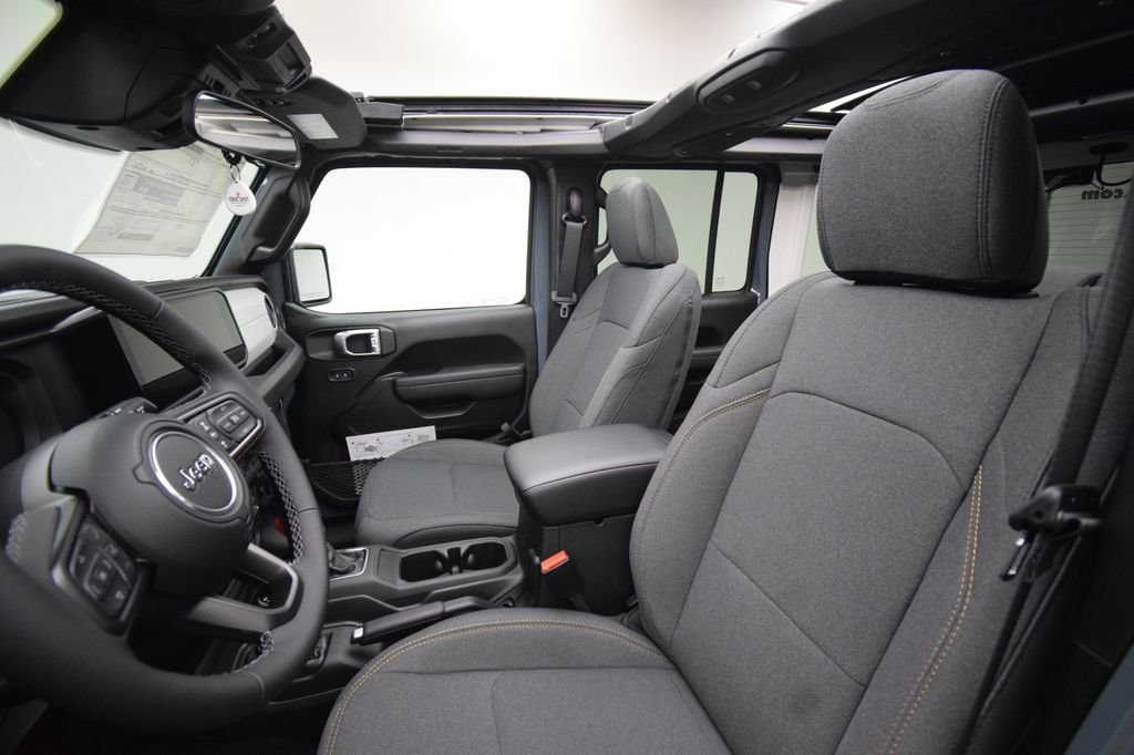 New 2026 Anvil Clear-Coat Exterior Paint Jeep Sport S image 34