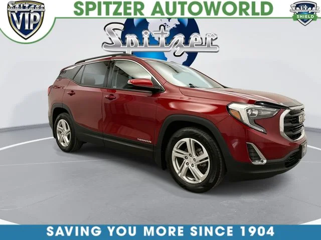 Used 2018 Red GMC SLE image 3