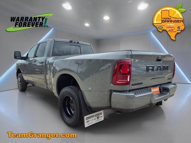 New 2026 Ceramic Gray Clear-Coat Exterior Paint RAM Laramie image 4