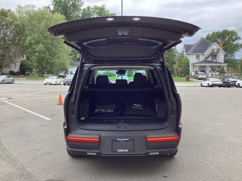 New 2026 Black Hyundai SE image 15