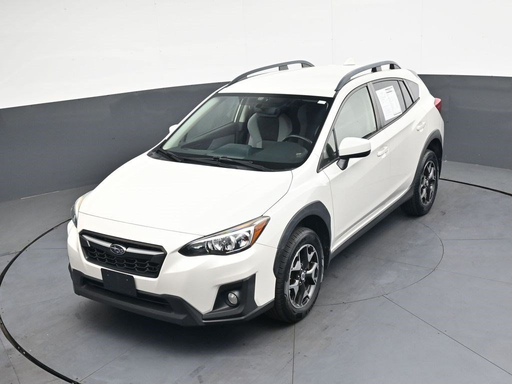 Used 2018 Crystal White Pearl Subaru Premium image 30