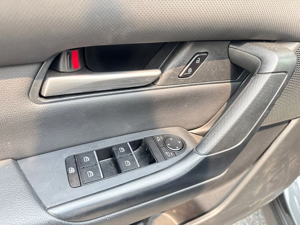 Used 2024 Gray Mazda 2.5 S Select Package image 9