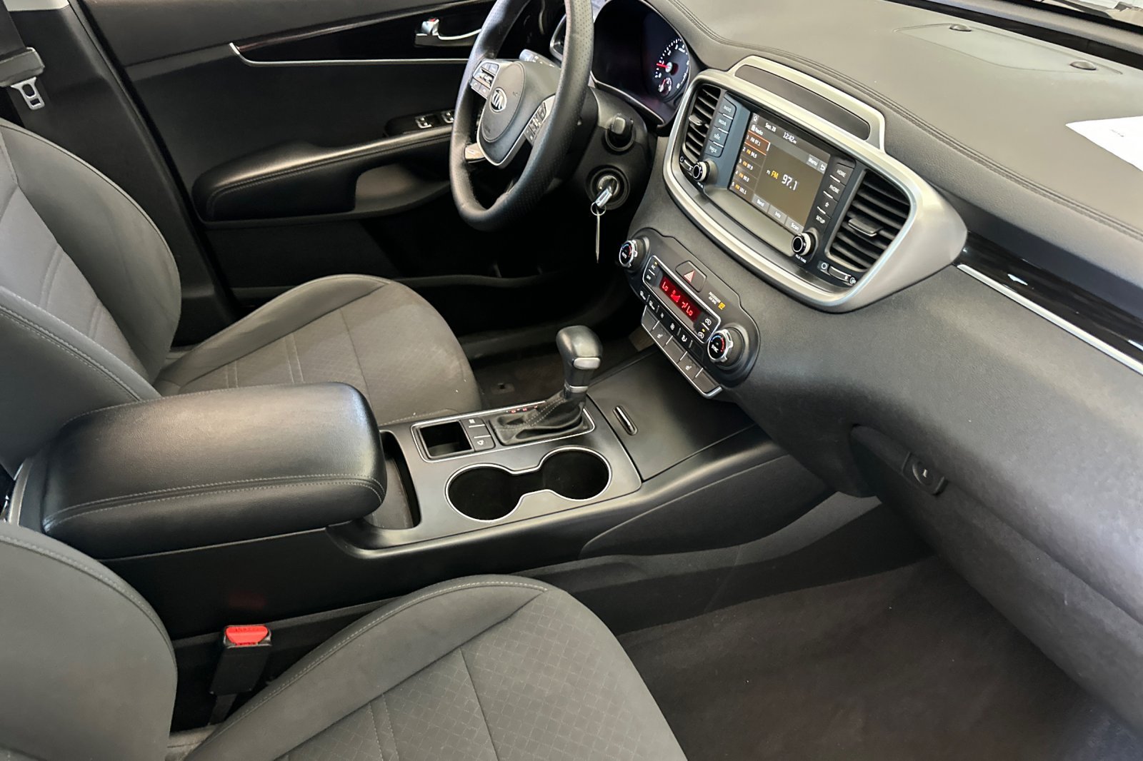 Used 2020 Silver Kia LX image 18