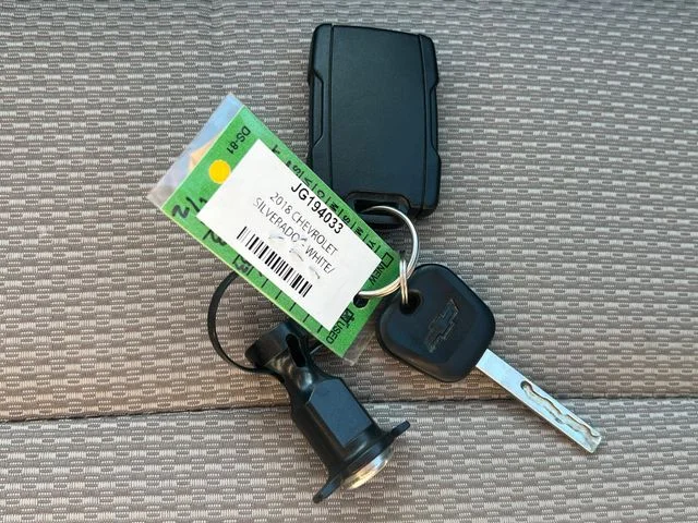 Used 2018 White Chevrolet LT image 39