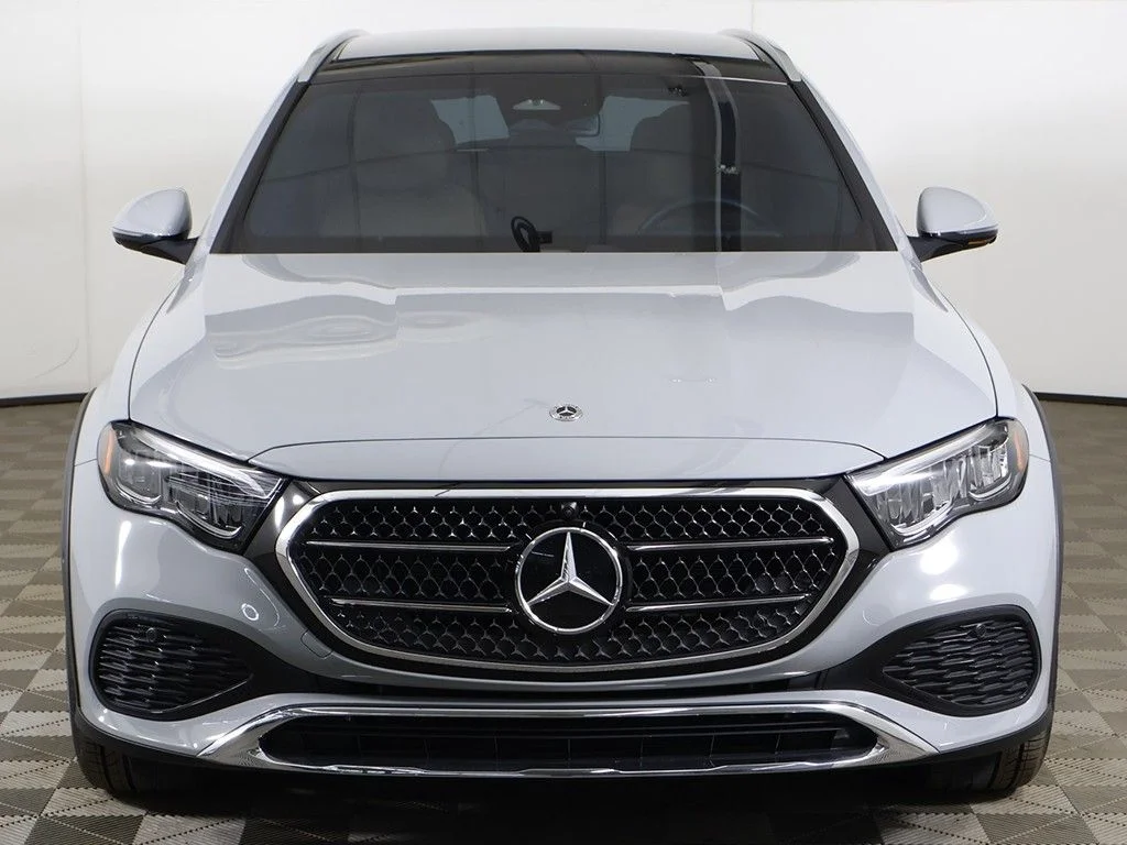 Used 2025 Alpine Grey Mercedes-Benz E 450 image 12