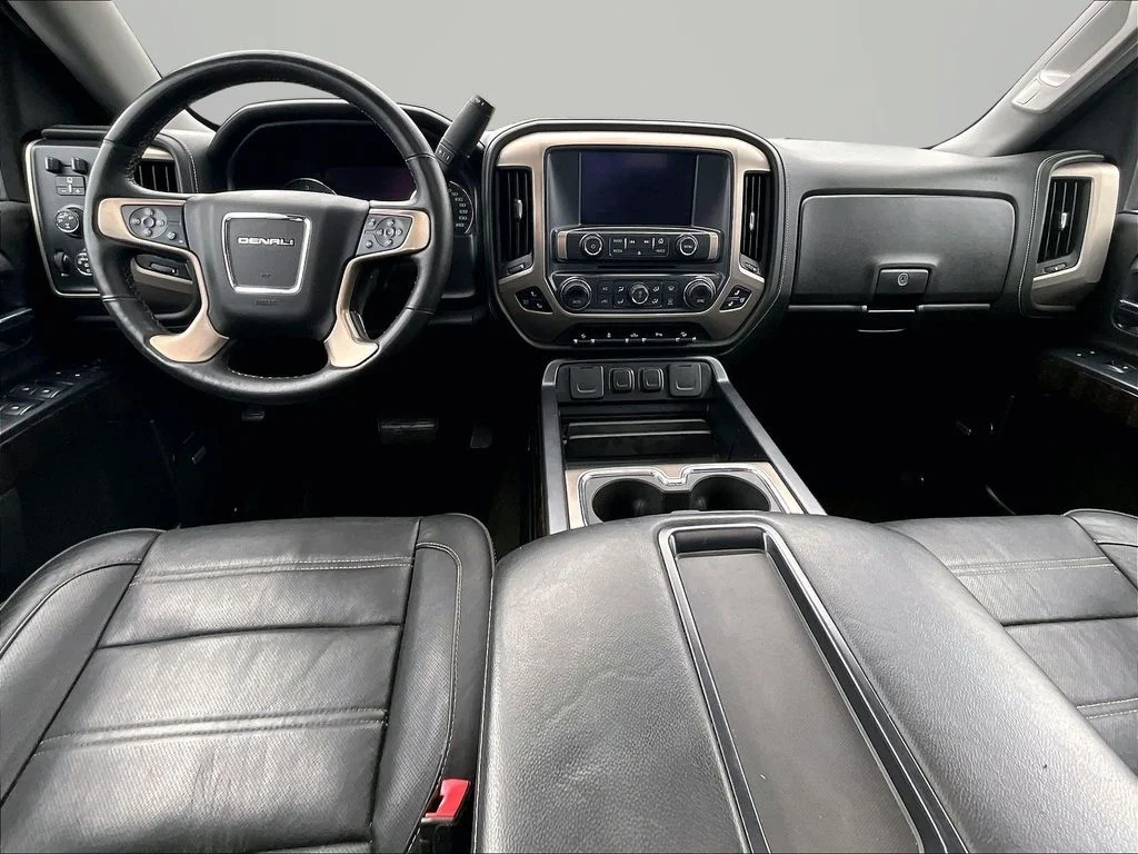 Used 2015 Black GMC Denali image 16