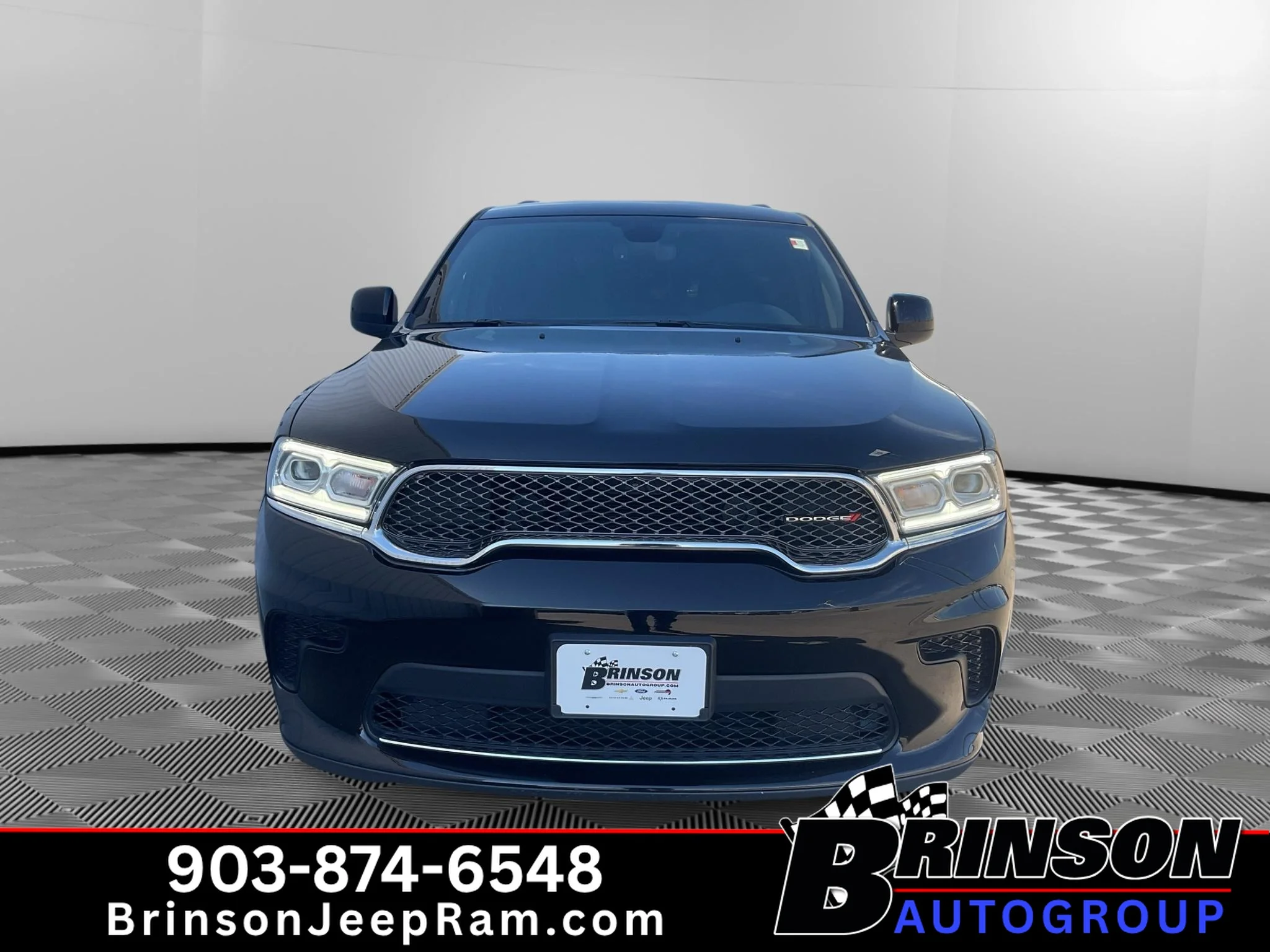 Used 2023 DB Black Clearcoat Dodge SXT image 2