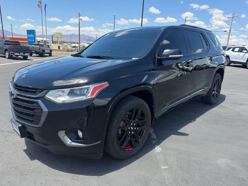 Used 2019 MOSAIC BLACK METALLIC Chevrolet Premier image 5