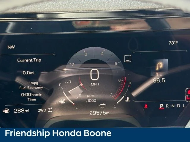 Used 2025 Silver GMC Denali image 27