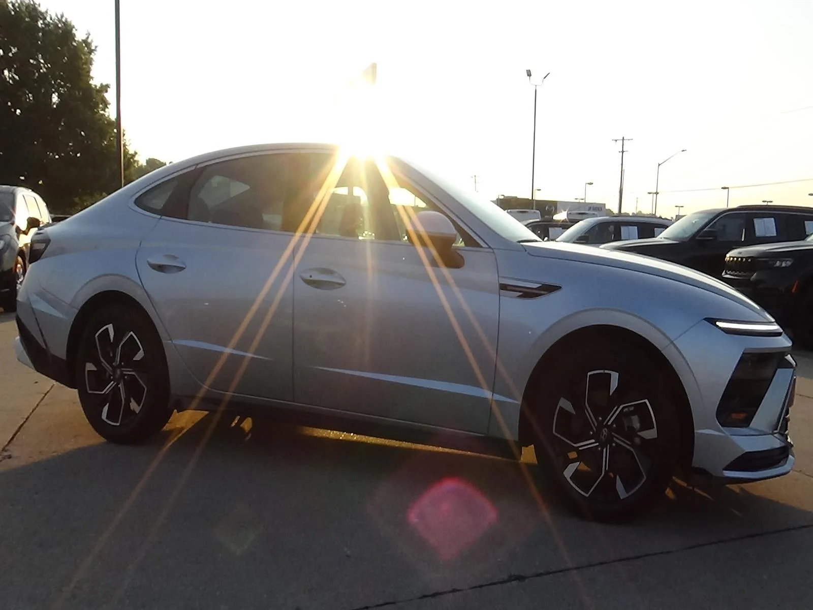 Used 2025 Aero Silver Metallic (t4a) Hyundai SEL image 5