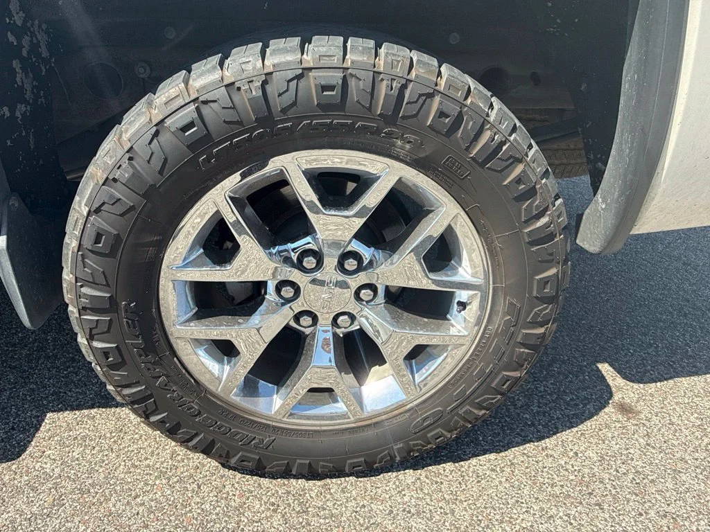 Used 2014 White GMC SLT image 5
