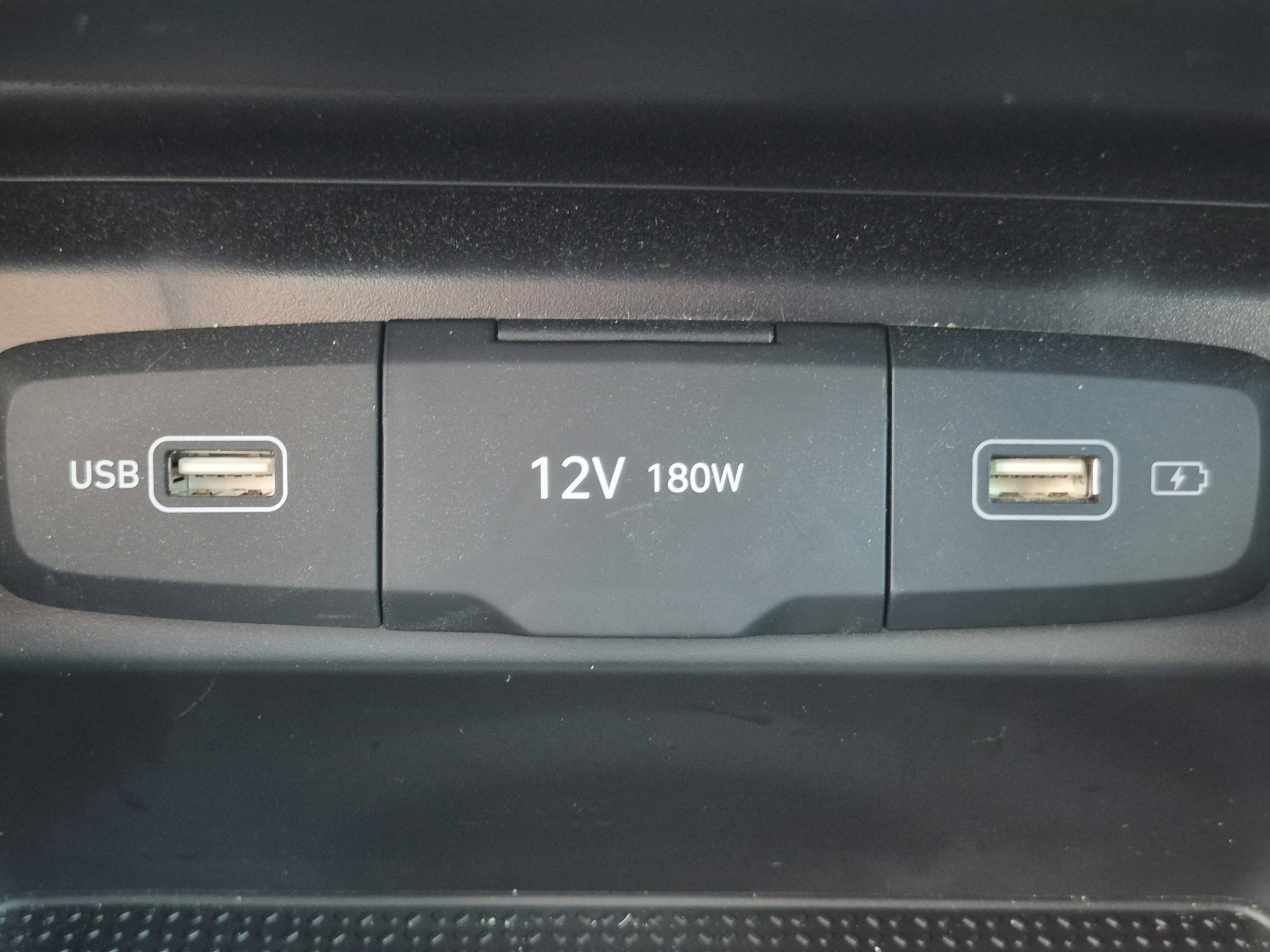 Used 2023 Hampton Gray Hyundai SEL image 30