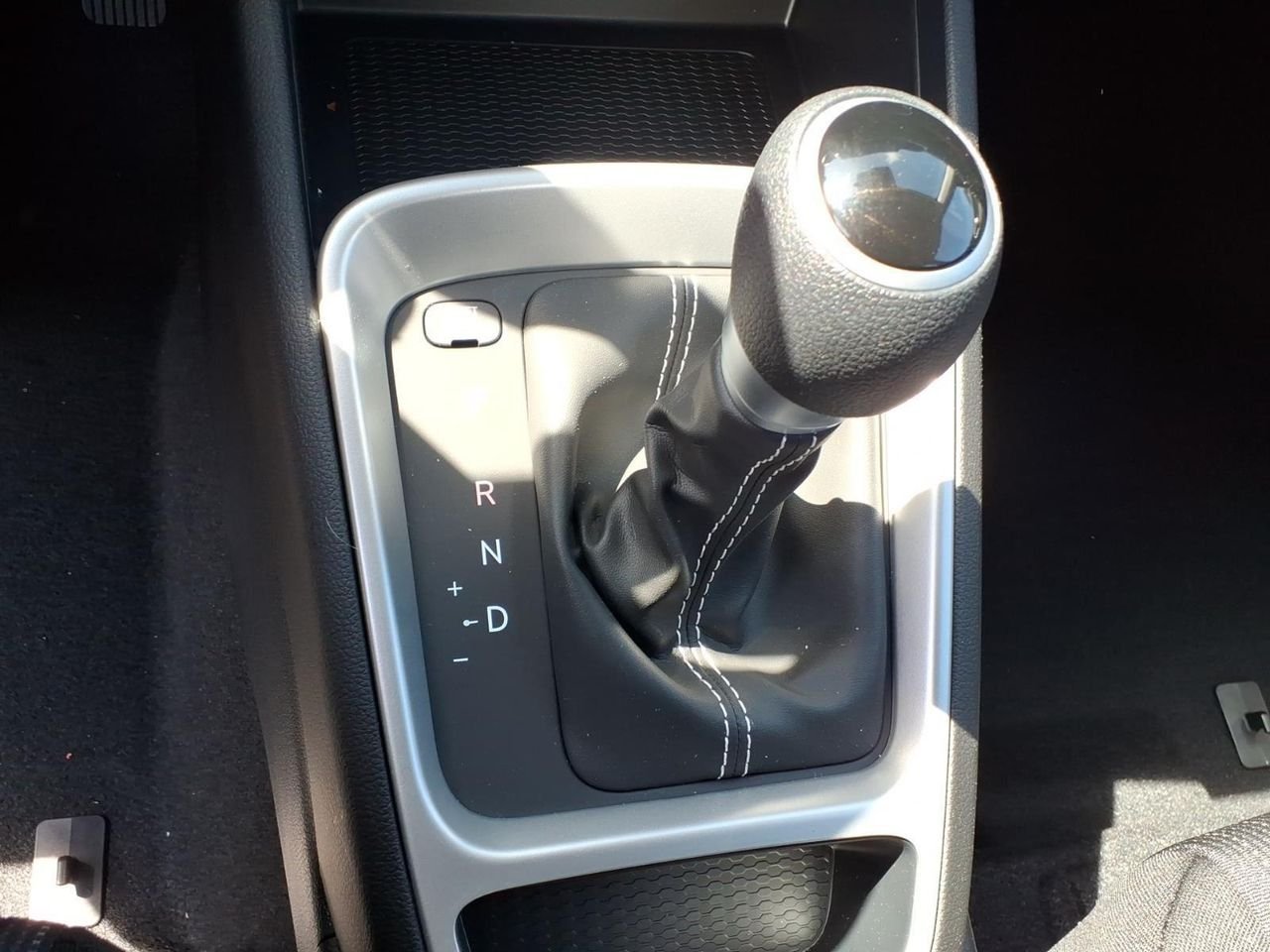 New 2026 Ecotronic Gray Hyundai SE image 28