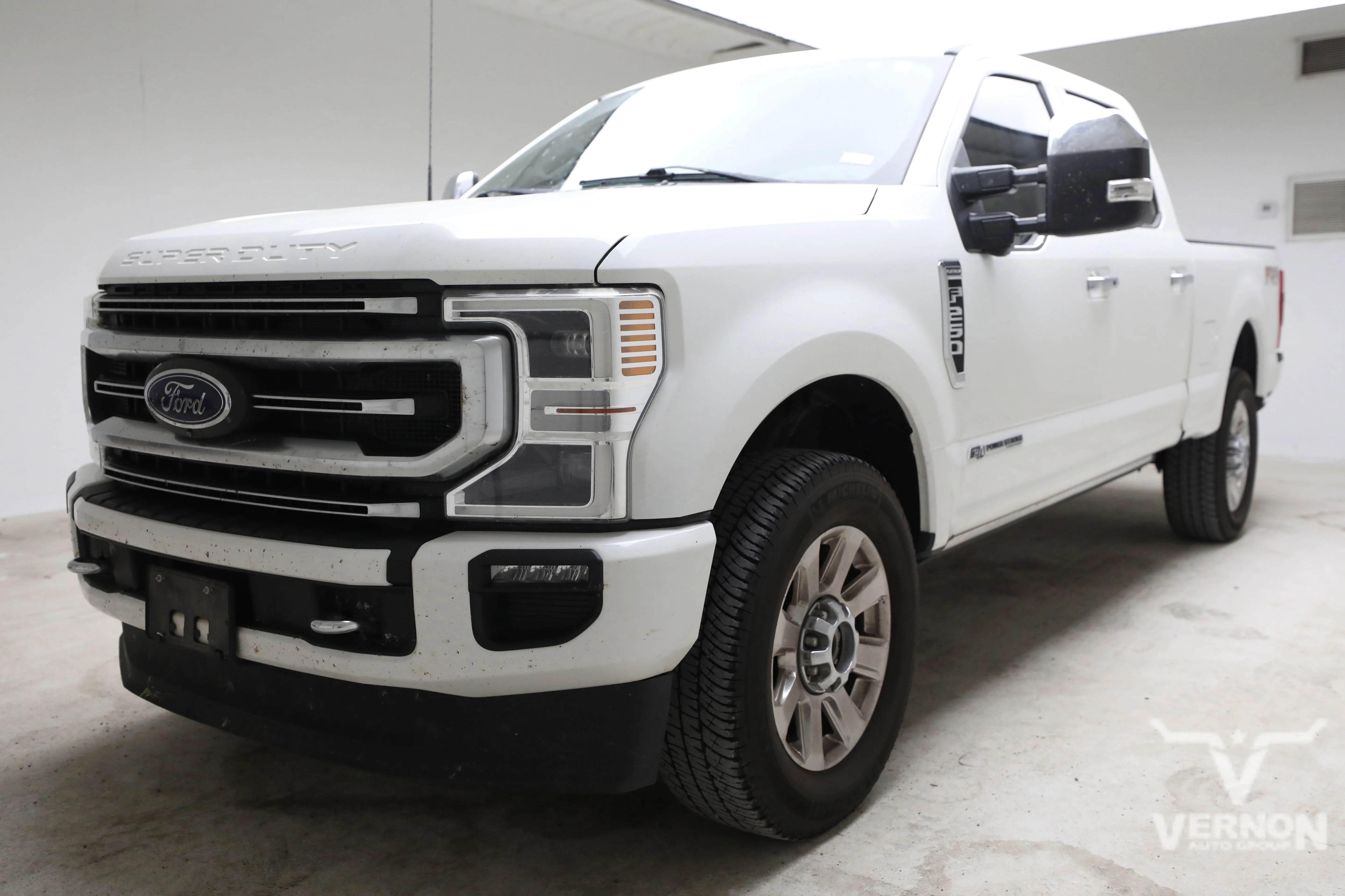 Pre-Owned 2022 Ford Super Duty F-250 Platinum Crew Cab 4x4