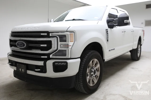Pre-Owned 2022 Ford Super Duty F-250 Platinum Crew Cab 4x4