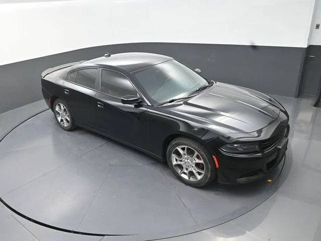 Used 2016 Black Dodge SXT image 11
