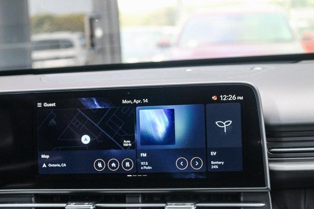 2025 Hyundai Kona EV SEL - Photo 14