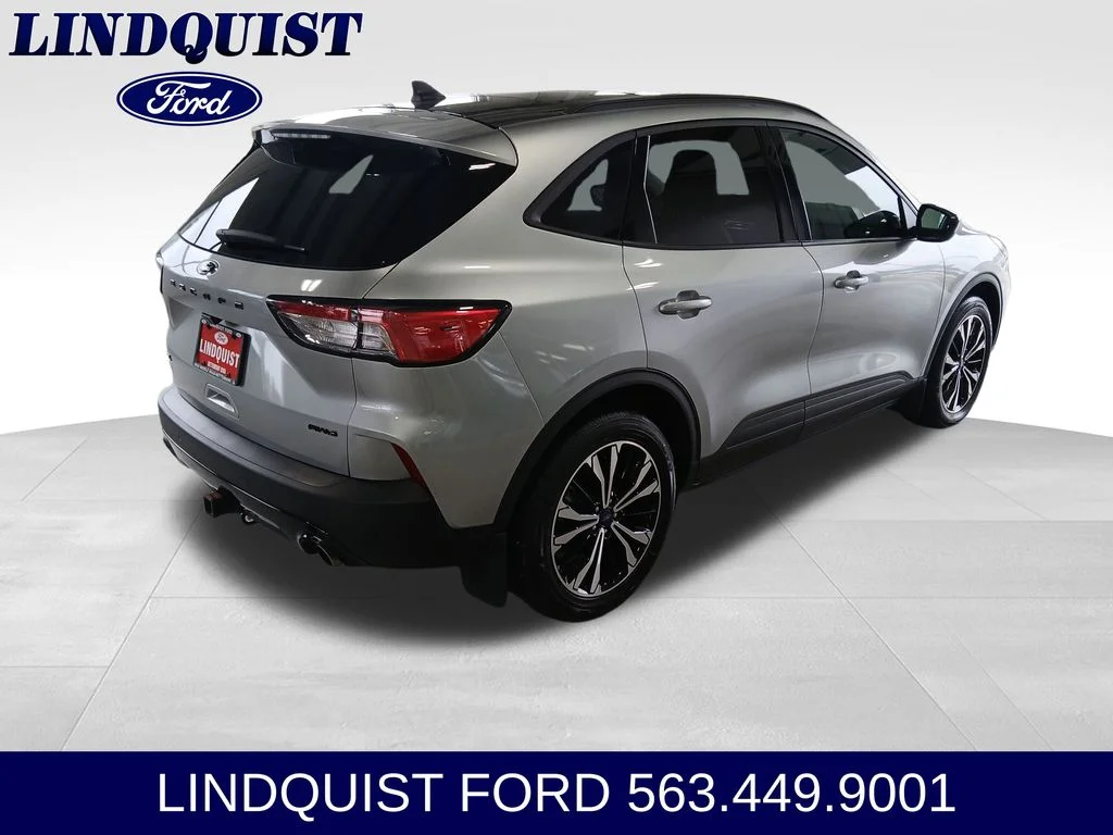 Used 2022 Silver Metallic Ford SEL image 5