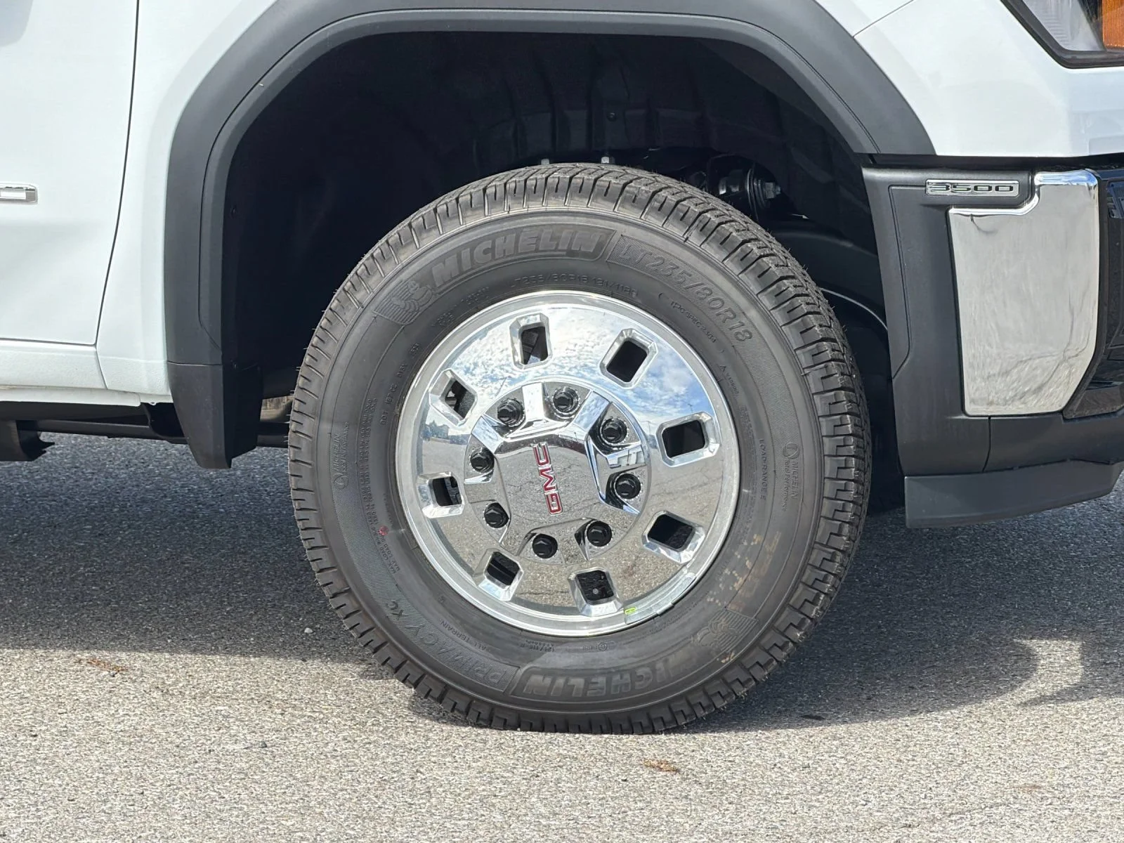 2026 GMC Sierra 3500HD SLE - Photo 23