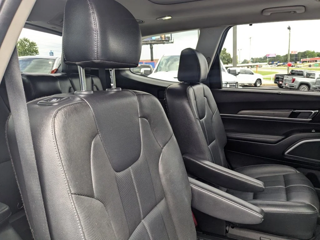 Used 2021 Wolf Gray Kia SX image 31