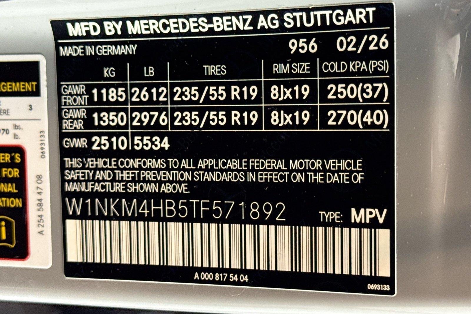 New 2026 Manufaktur Alpine Grey Mercedes-Benz GLC 300 image 30