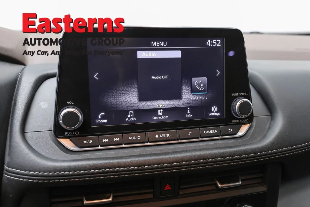 Used 2023 Gray Nissan S image 19