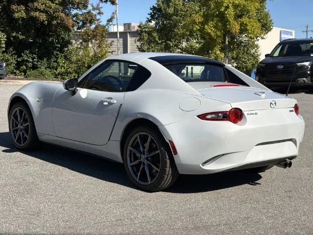 Used 2017 White Mazda Grand Touring image 11