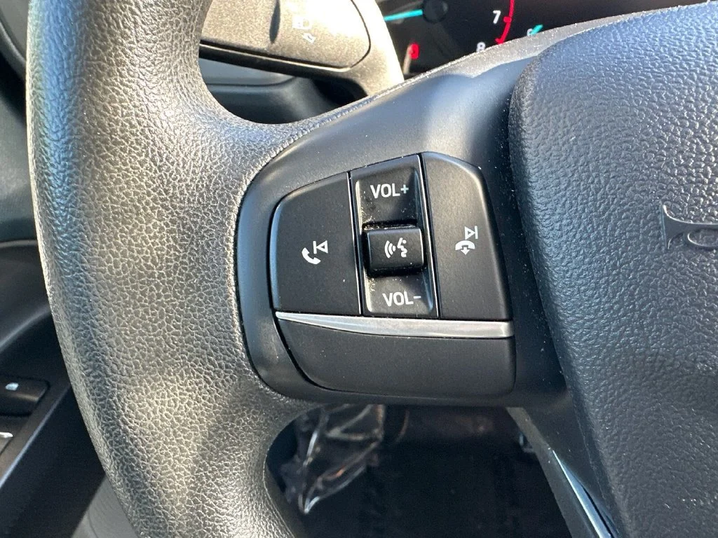 Used 2022 White Ford XL image 19