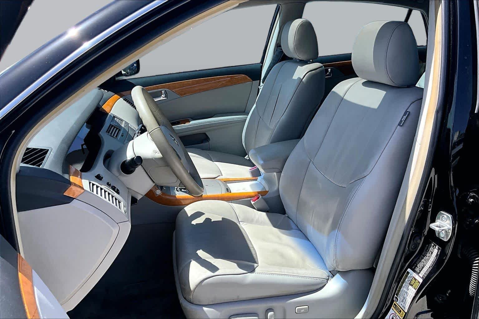 Used 2007 Black Toyota XLS image 7