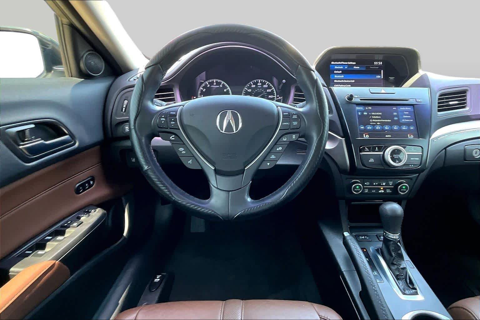 Used 2021 Platinum White Pearl Acura w/Premium Package image 6