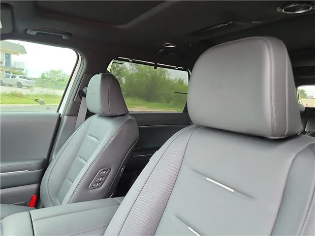 New 2026 Creamy White Pearl Hyundai Calligraphy image 11
