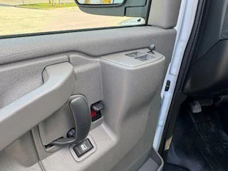 2025 Chevrolet Express Passenger LS - Photo 11