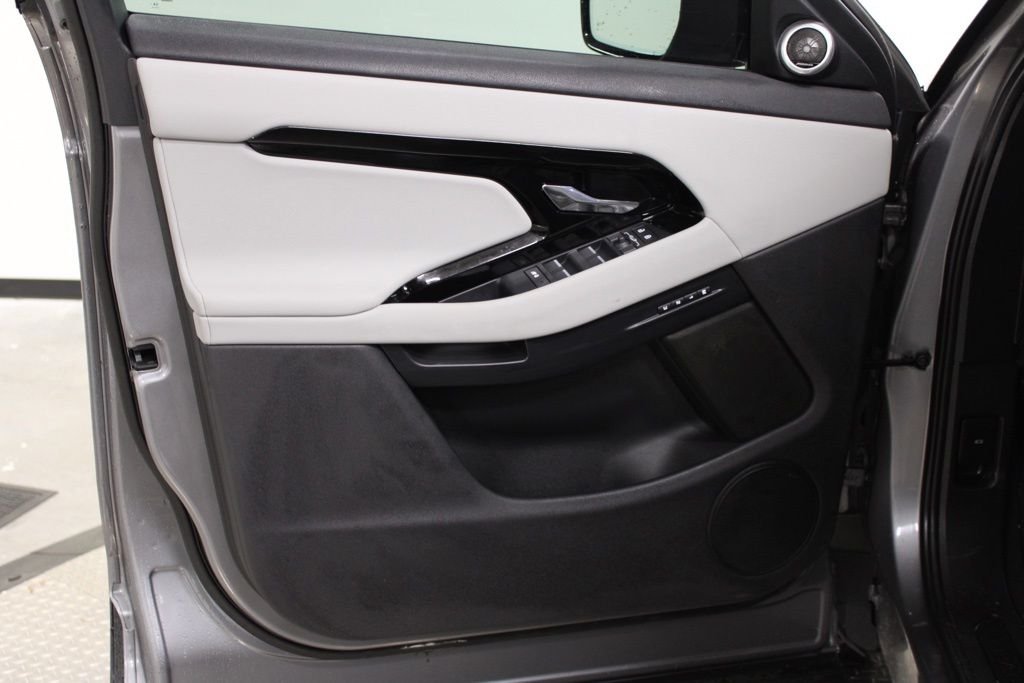 Used 2026 Gray Land Rover S image 34