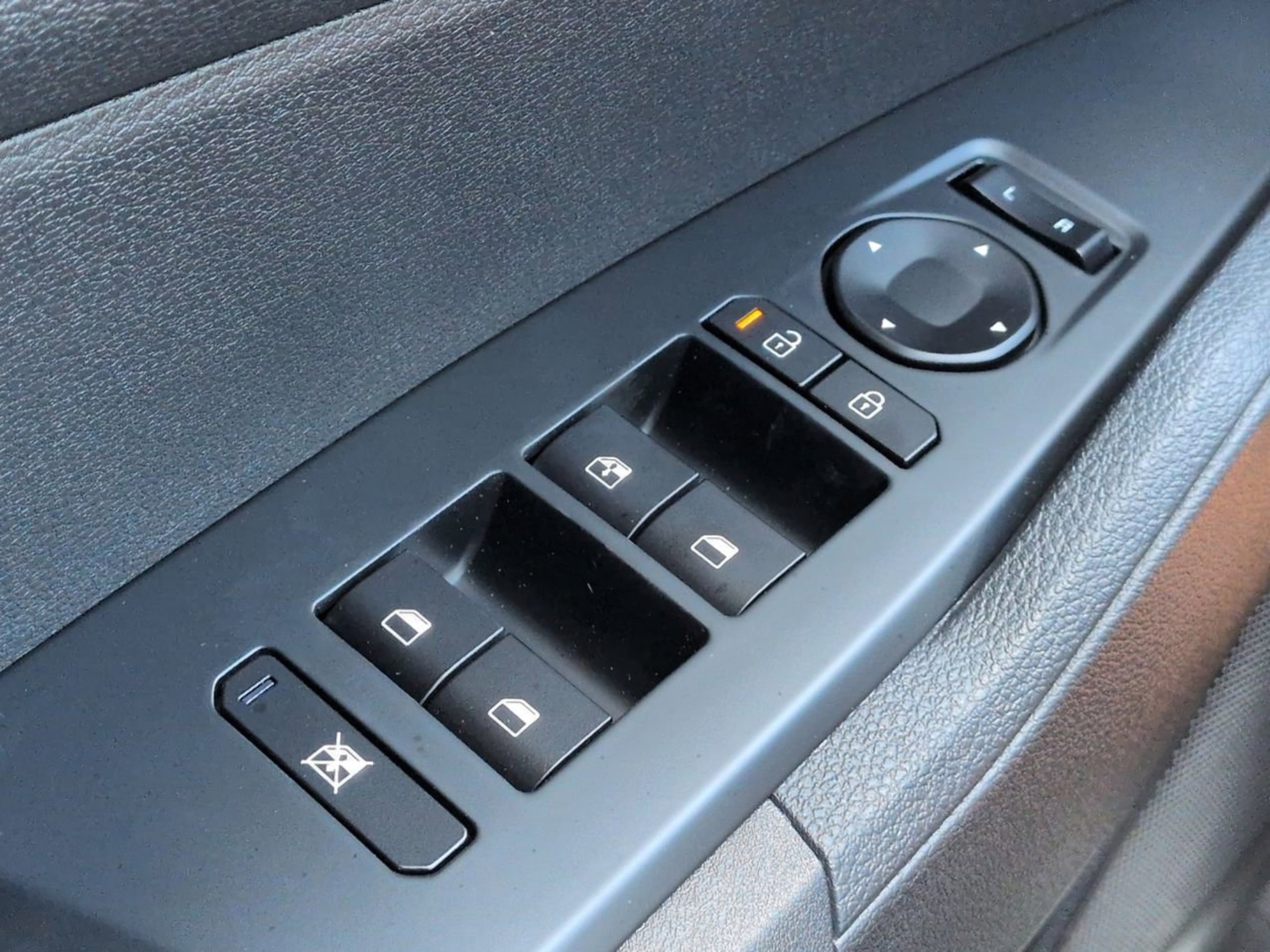 New 2026 Ebony Black Kia LX image 25
