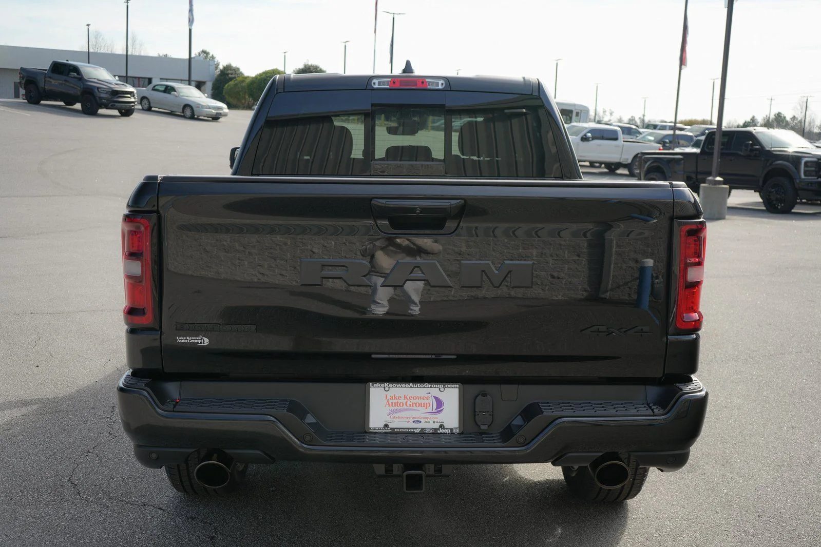 New 2026 Diamond Black Crystal Pearl-Coat Exterior Paint RAM Big Horn/Lone Star image 8