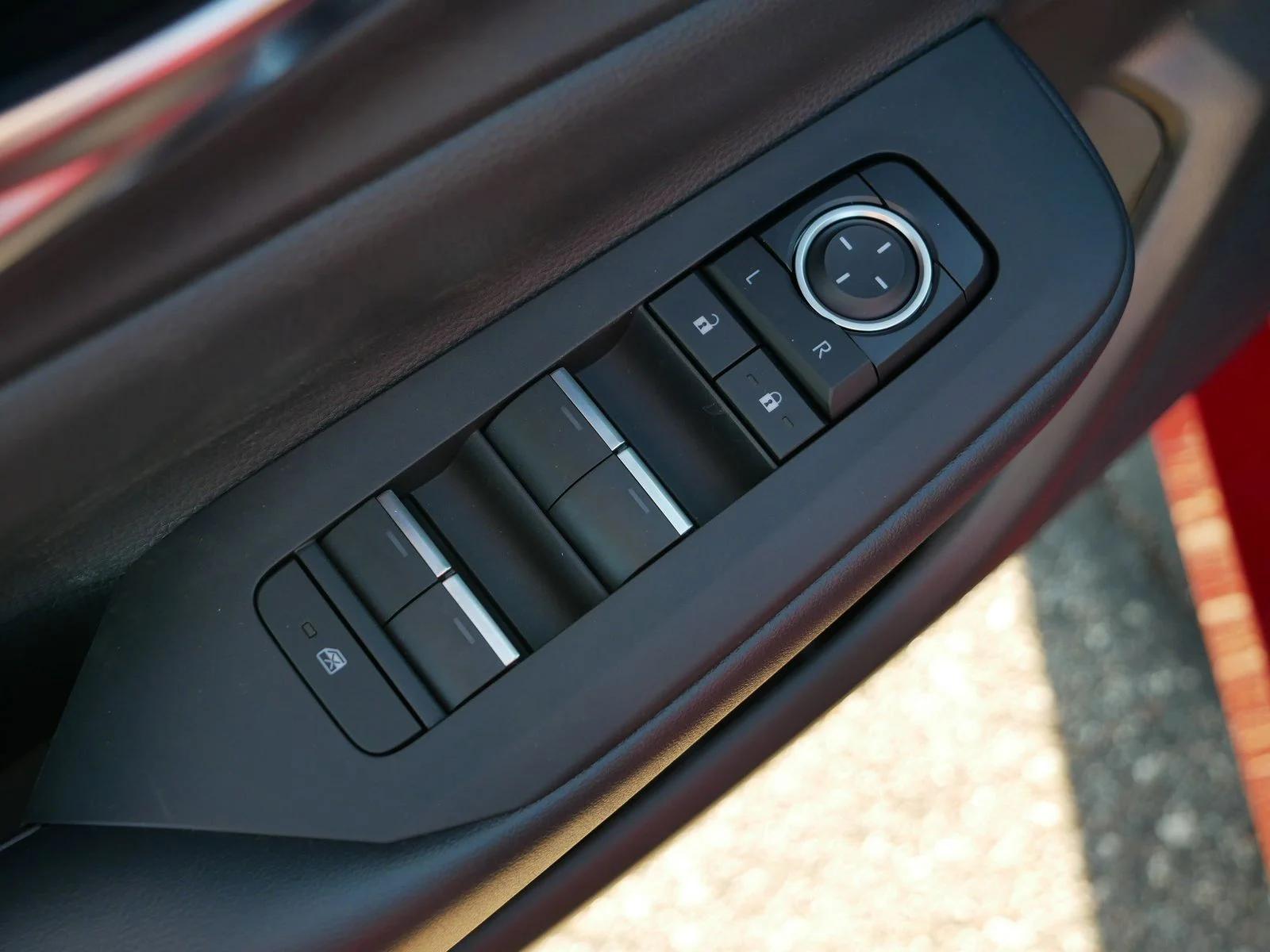 2026 Toyota Prius Plug-in Hybrid XSE Premium - Photo 15