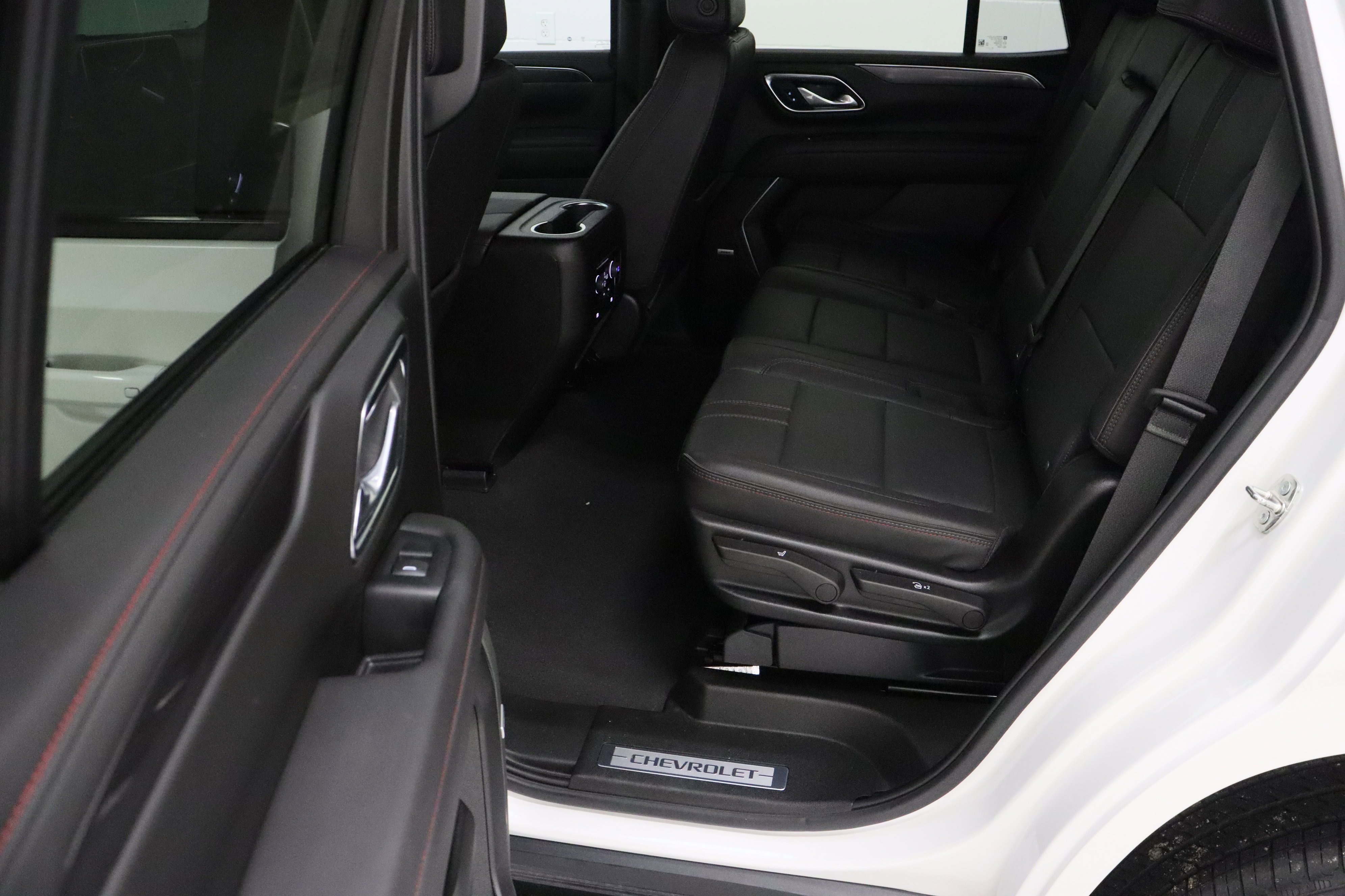 Used 2023 Iridescent Pearl Tricoat Chevrolet RST 5.3L image 29