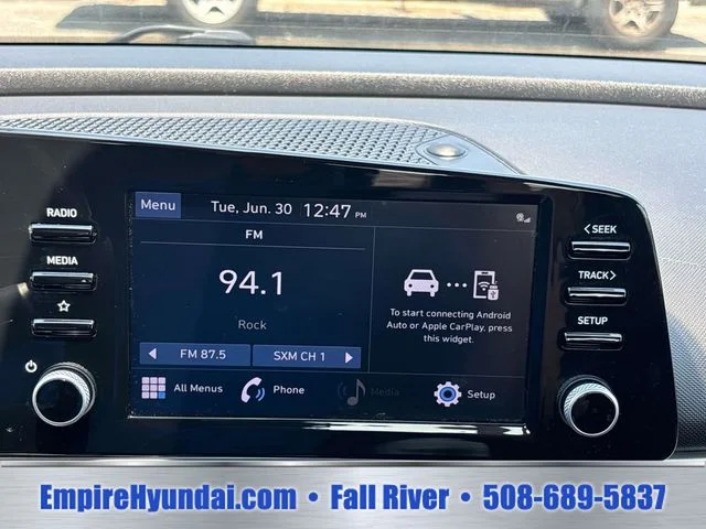Used 2022 Black Hyundai SEL image 21