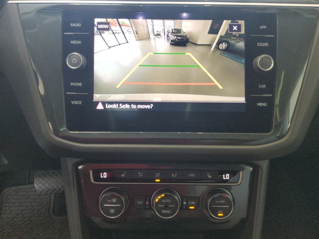 Used 2020 Beige Volkswagen 2.0T SE image 25