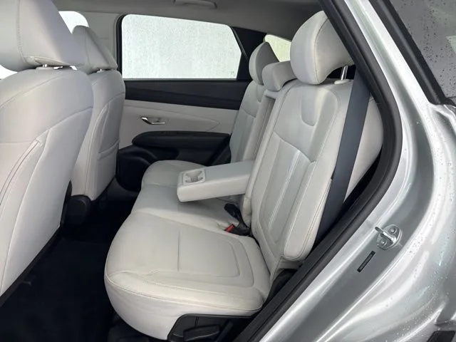 Used 2025 Silver Hyundai SEL image 29