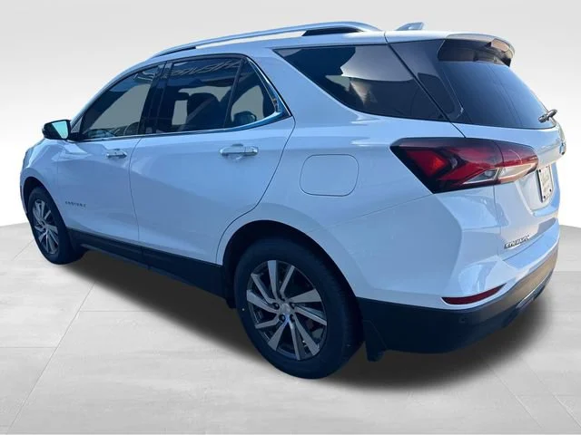Used 2023 Summit White Chevrolet Premier image 3