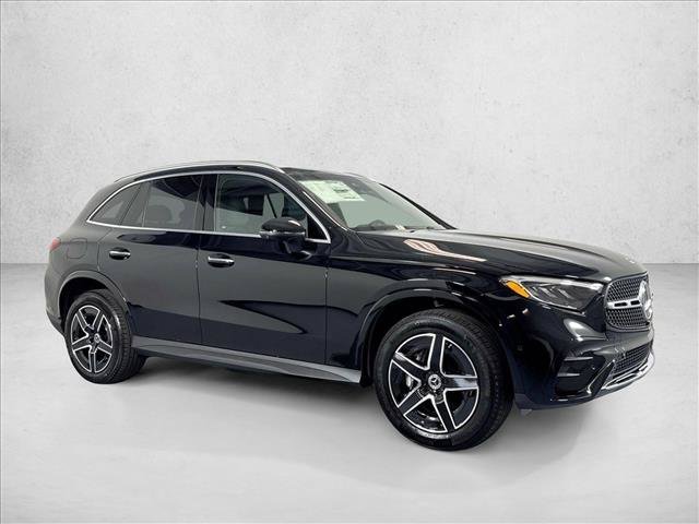 New 2026 Black Mercedes-Benz GLC 300 image 33