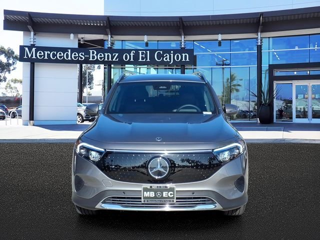 Certified Used 2025 Gray Mercedes-Benz 300 image 2