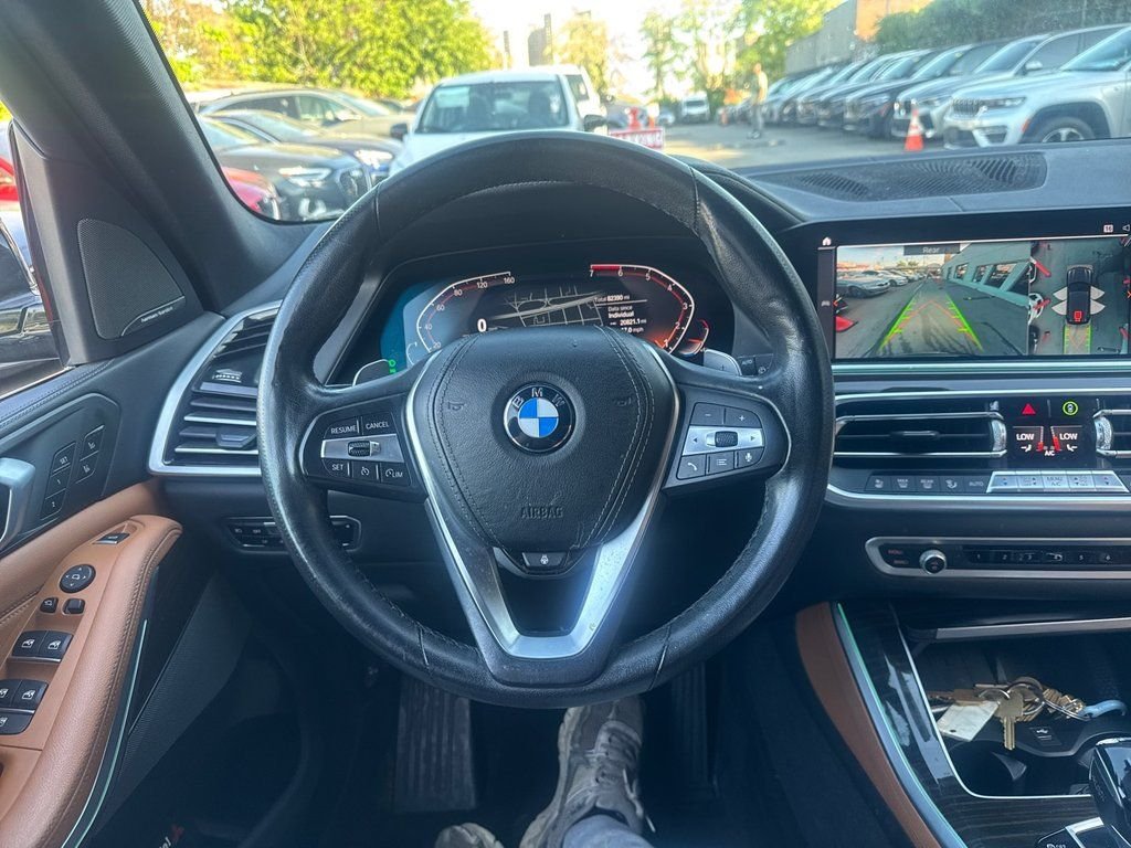 Used 2020 Black BMW xDrive50i image 41