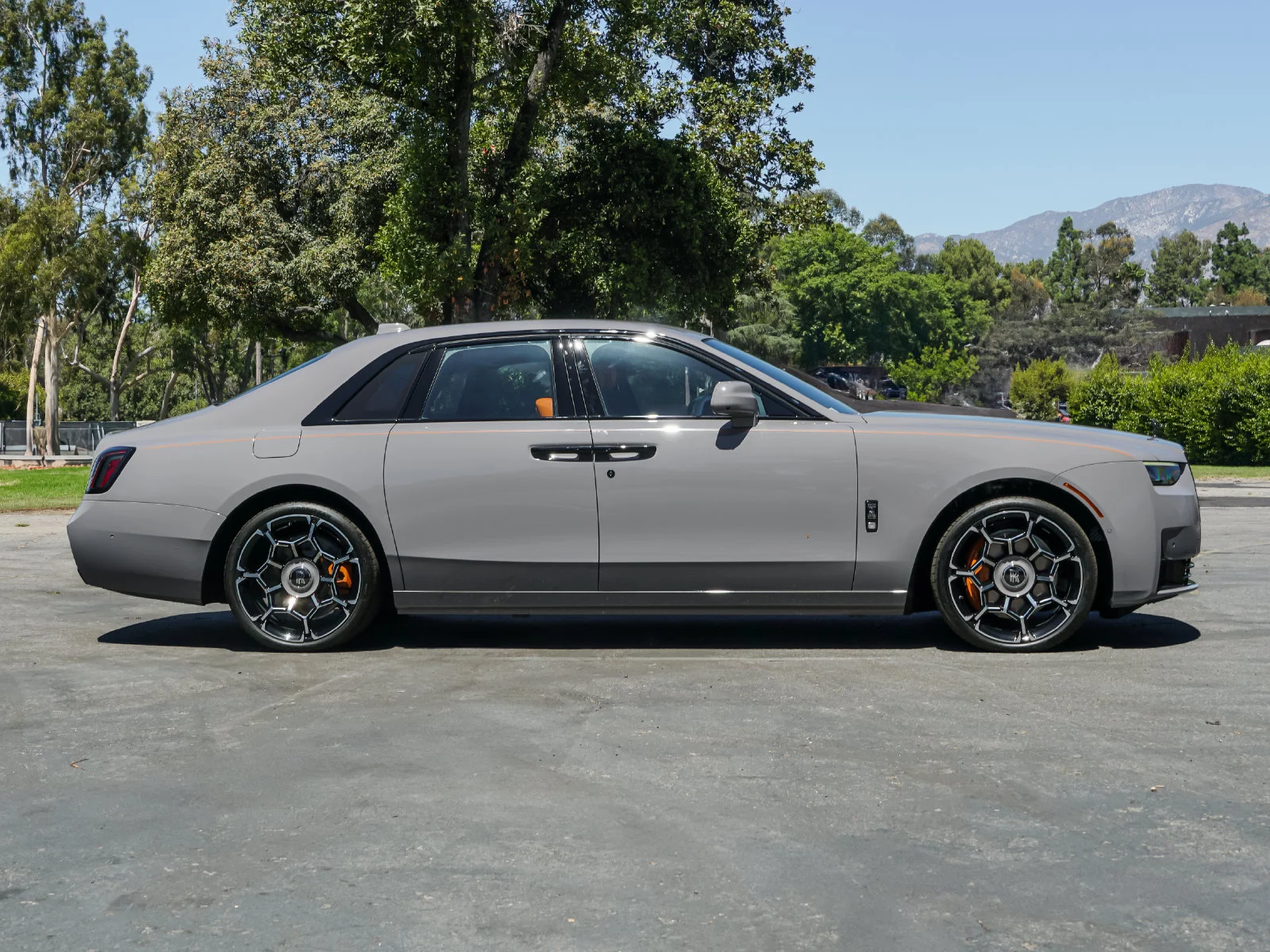 2026 Rolls-Royce Ghost Black Badge - Photo 8