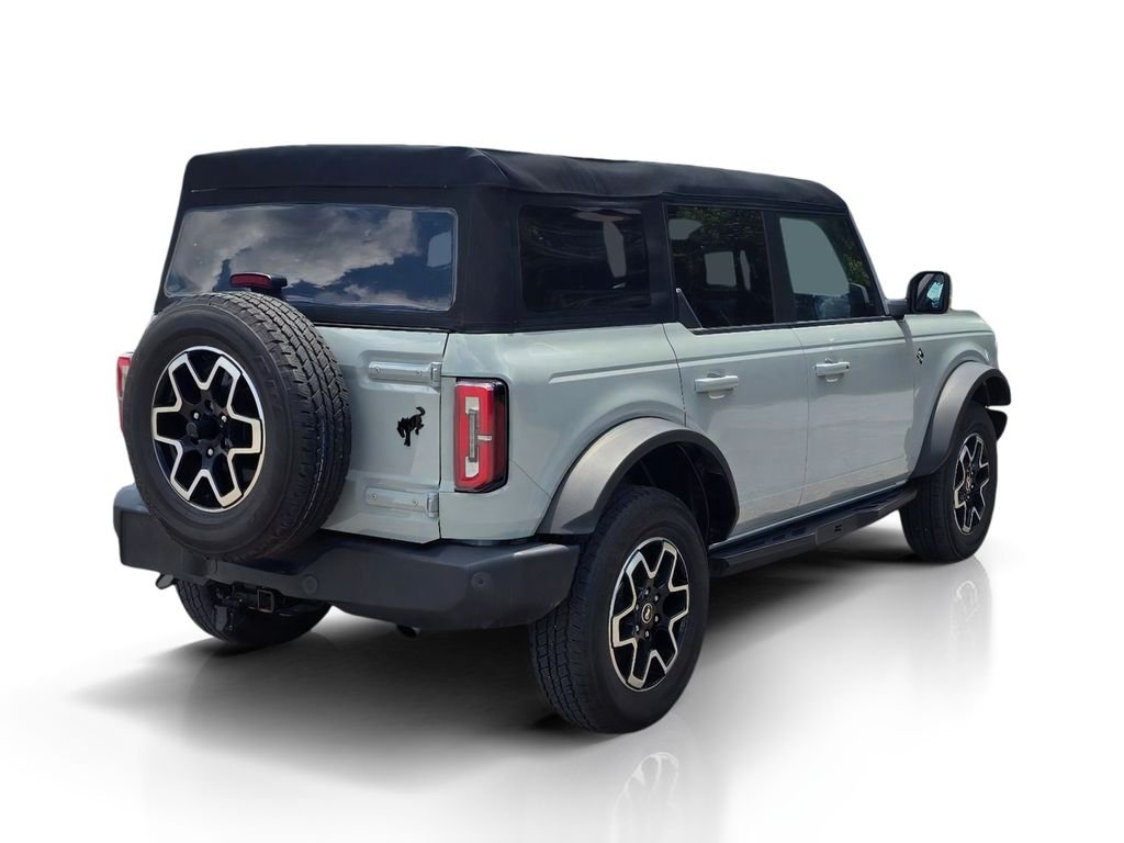 Used 2023 Gray Ford Outer Banks image 7