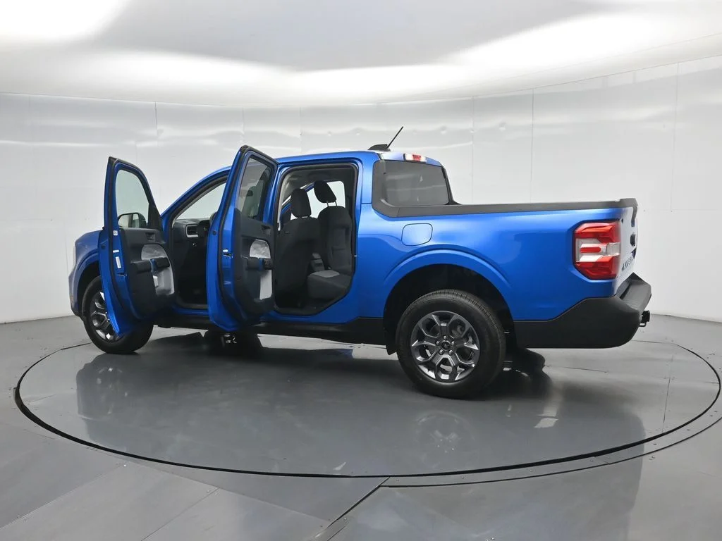 Certified Used 2026 Blue Ford XLT image 33