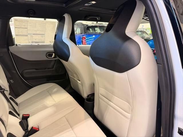 2025 MINI Hardtop 4 Door S - Photo 25